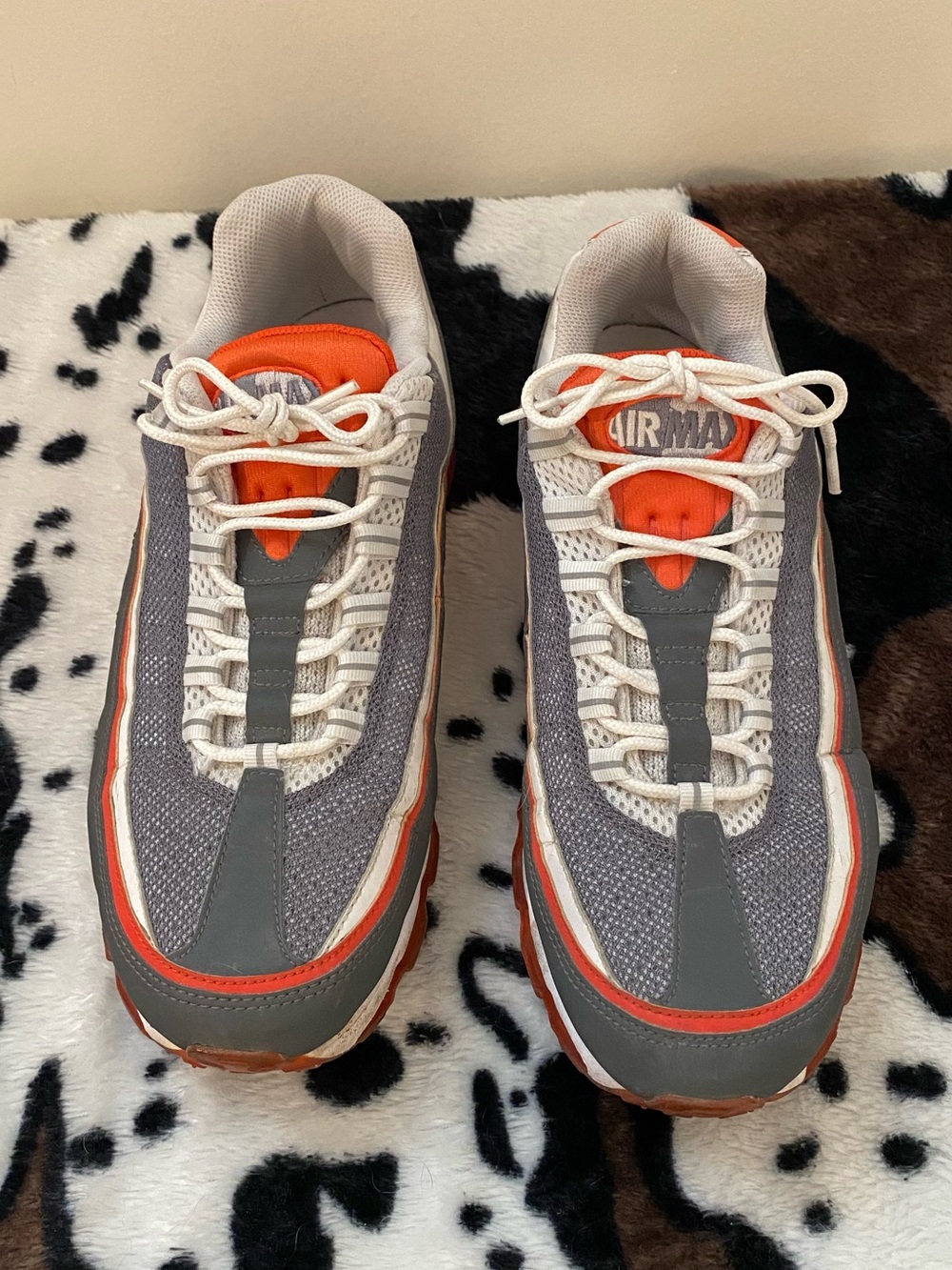 Nike Men's Gray, White and Orange Air Max Style Sneakers